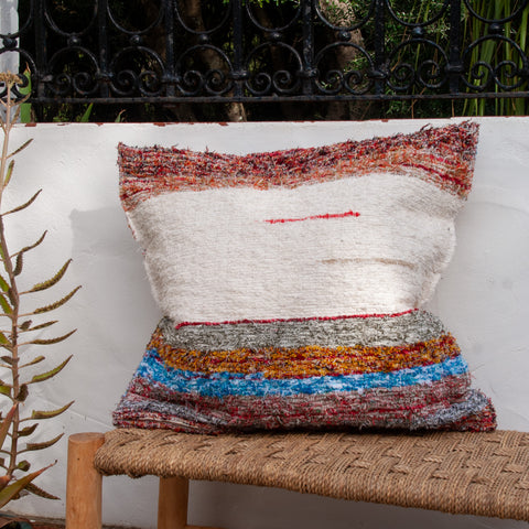 Cushion M | Multicolor | 2