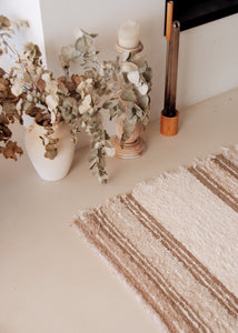 Playa Chica | Beige | 200 x 300 |