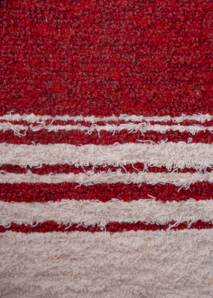Red & White | 40 x 60