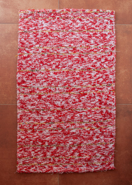 Red & White | 40 x 60