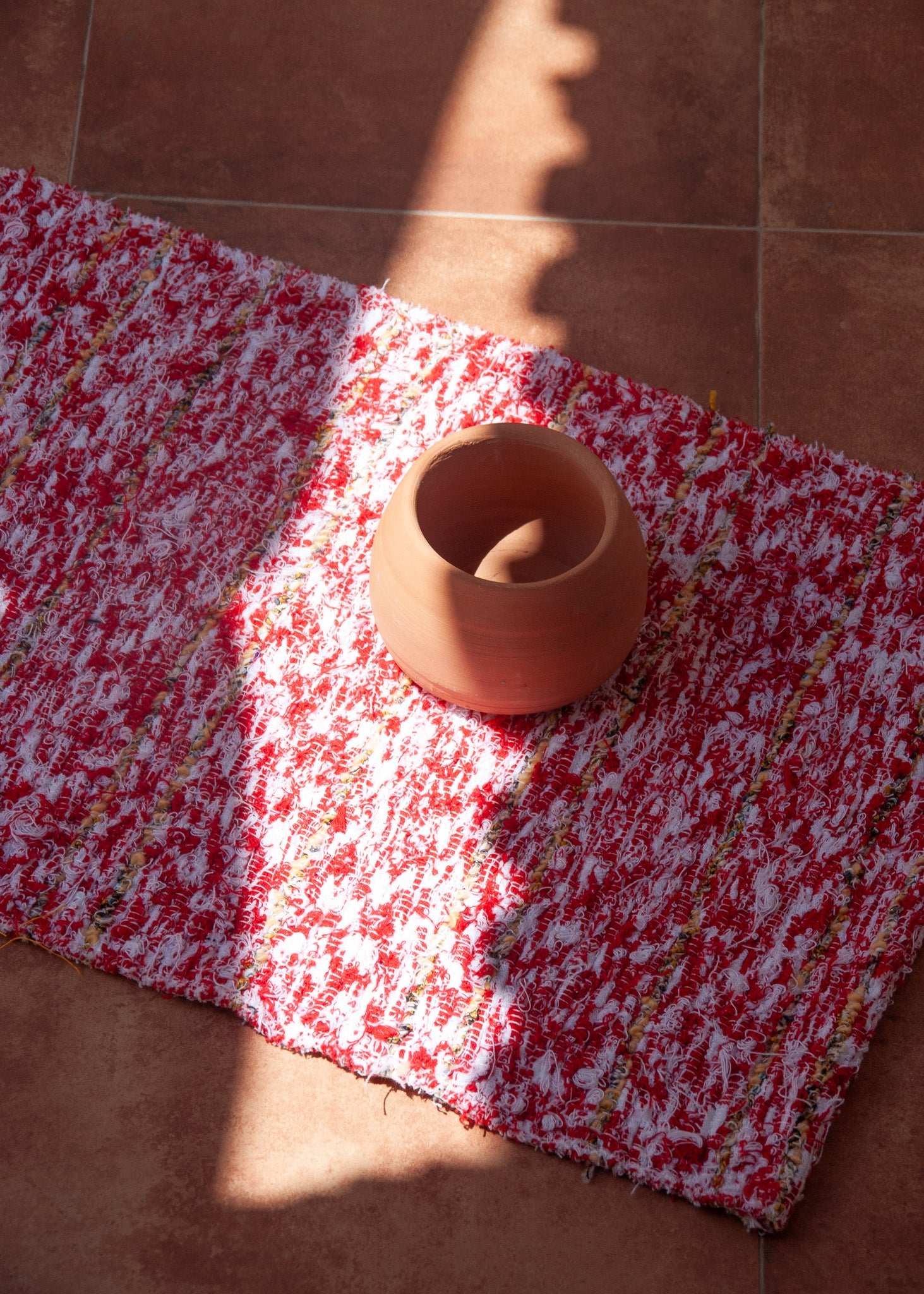 Red & White | 40 x 60