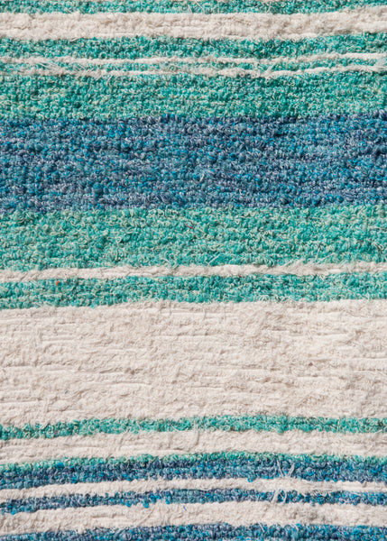 Turquoise & White | 40 x 60