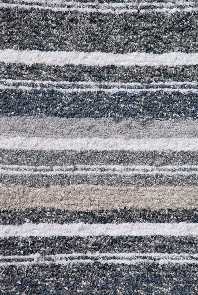 Grey & White | 40 x 60