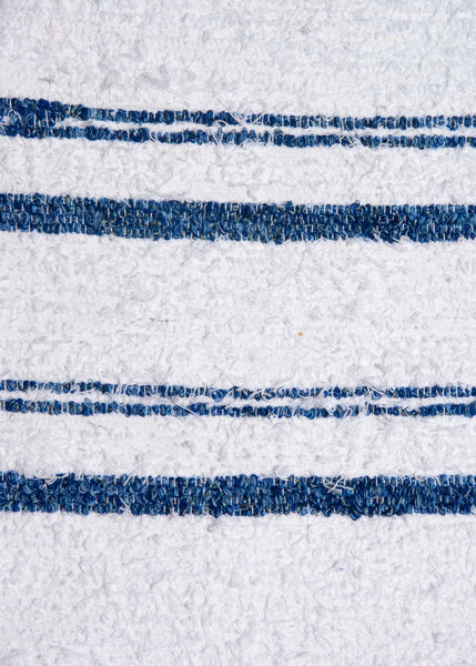 Blue & White | 40 x 60