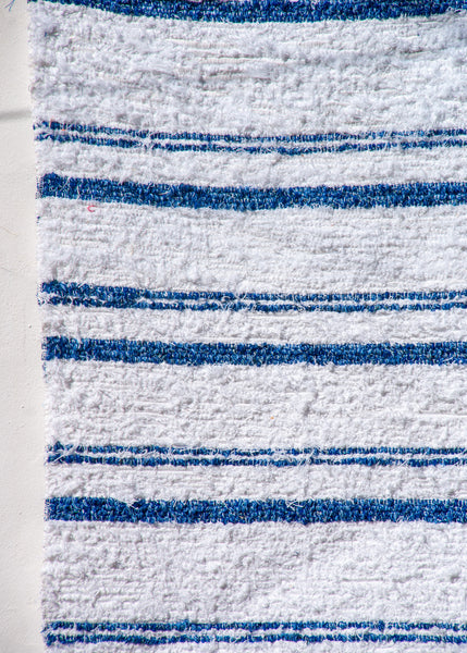 Blue & White | 40 x 60