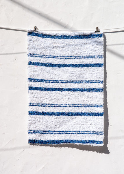 Blue & White | 40 x 60