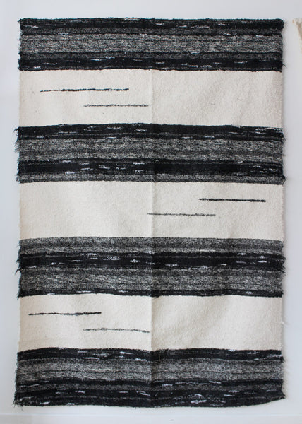 Playa Chica | Black | 170 x 240