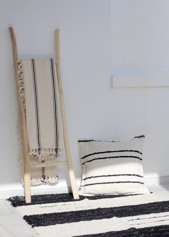 Playa Chica | Black | 120 x 170